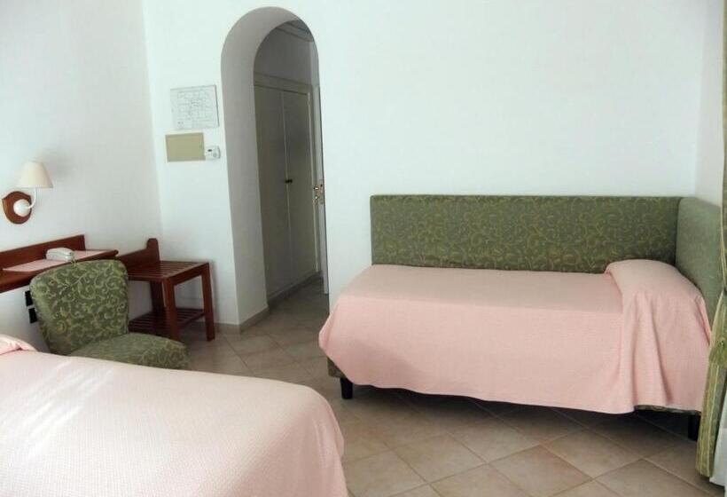 标准三人间, Biancamaria