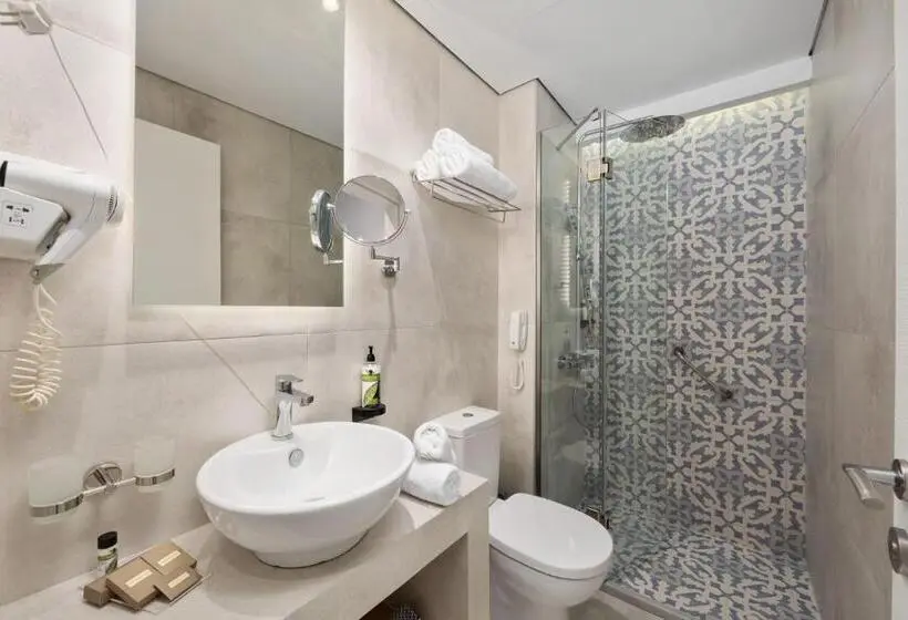 Habitació Estàndard Vista Jardí, Delfinia