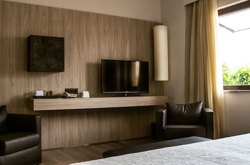 豪华房间, Federico Ii Central Palace