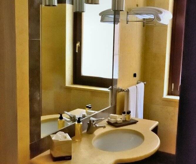 小型套房, Federico Ii Central Palace