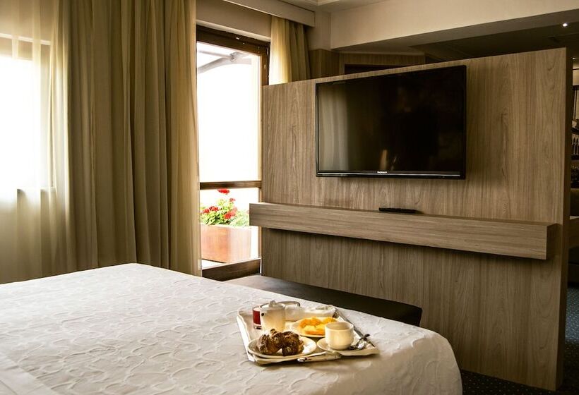 小型套房, Federico Ii Central Palace