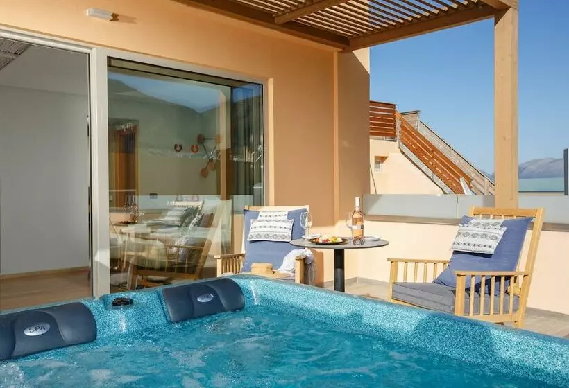 Deluxe Room Sea View
