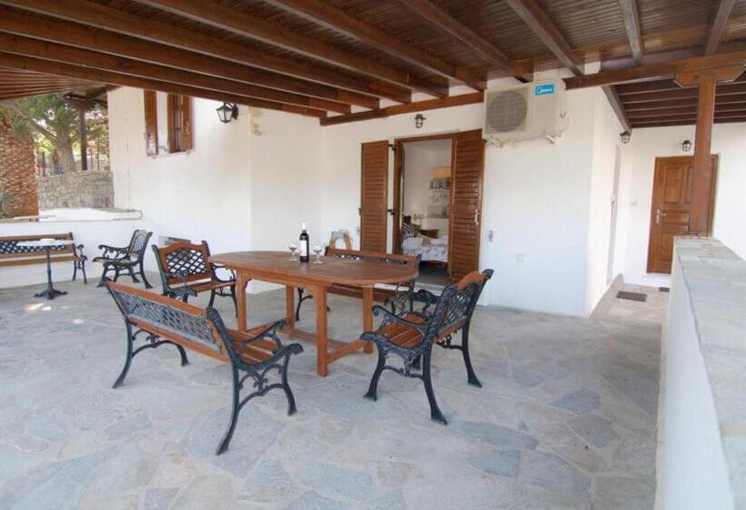 דירת שני חדרים, Paros