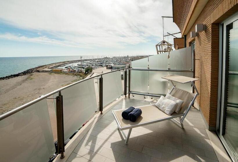 غرفة سوبيريور مطلّة علي البحر مزودة بشُرفة, Smy Aran Blu Roma Mare