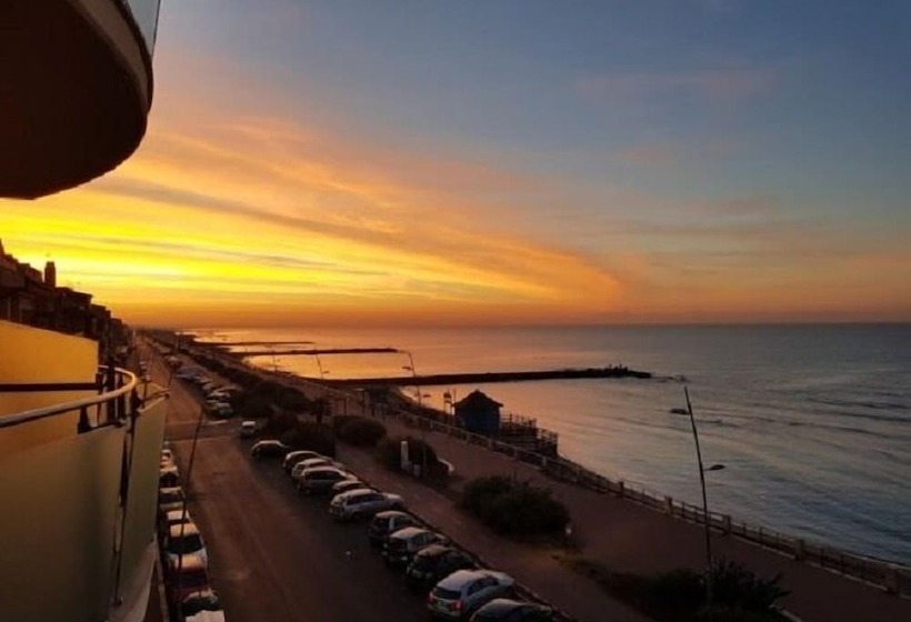 غرفة سوبيريور ثلاثية مطلّة علي البحر, Smy Aran Blu Roma Mare