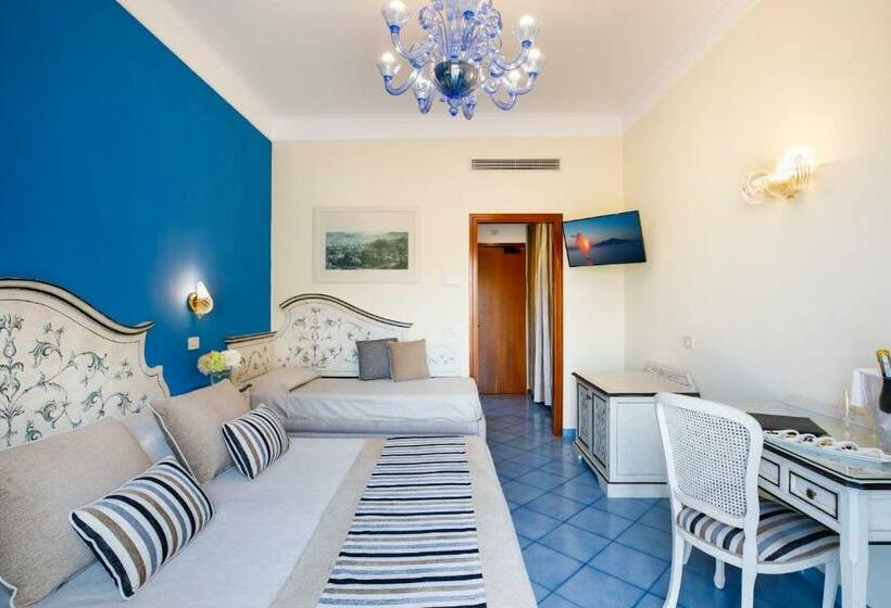 스탠다드 트리플 발코니 룸, Zi' Teresa