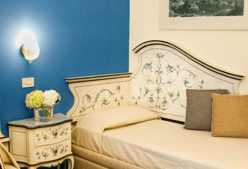 스탠다드 트리플 발코니 룸, Zi' Teresa