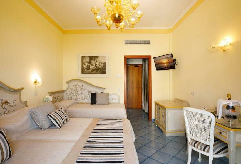 Triple Room Sea View, Zi' Teresa