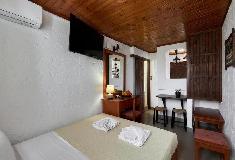 标准工作室, Mila Malia Studios