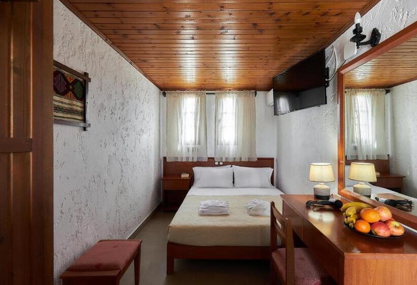 标准工作室, Mila Malia Studios