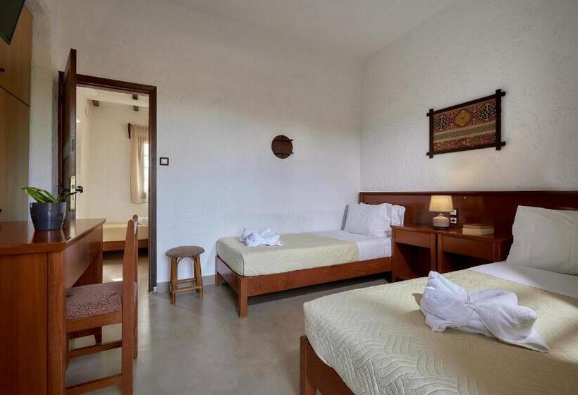 חדר סטנדרט לשלושה, Mila Malia Studios