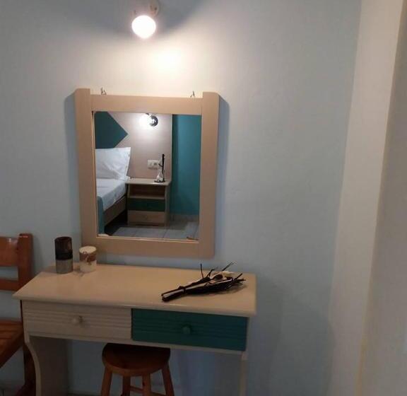 스탠다드 스튜디오, Vossos Hotel Apartments
