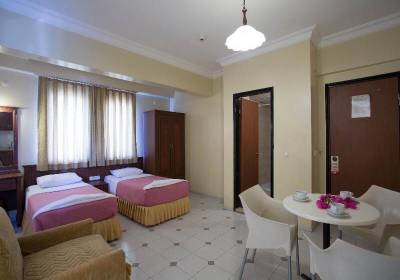 스탠다드 스튜디오, Amaris Apartments