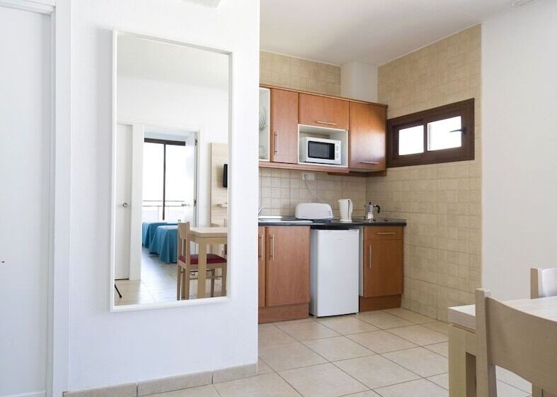 2ベッドルームアパートメント, Apartamentos Tramuntana