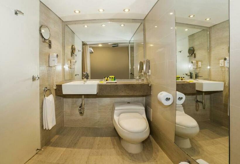 Номер Стандарт, Almirante Cartagena Colombia