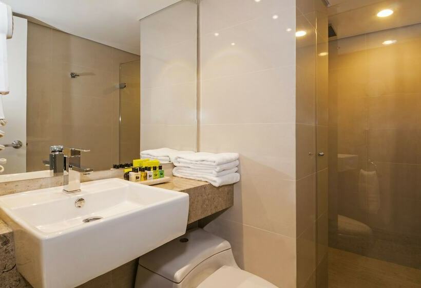 Номер Стандарт, Almirante Cartagena Colombia