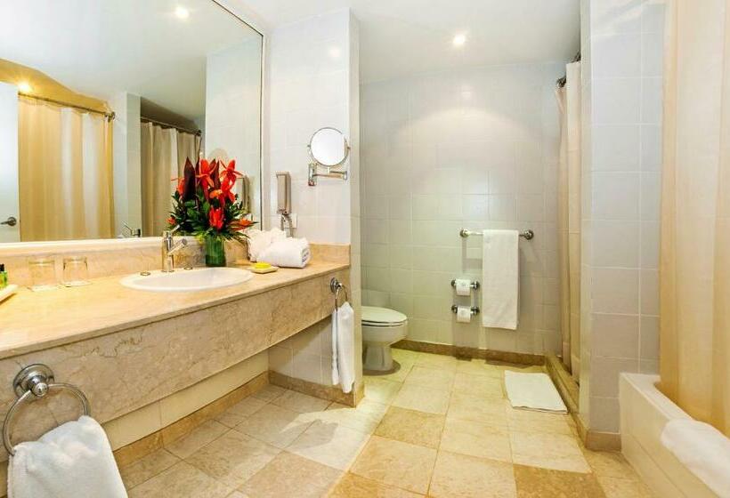 Полулюкс с Балконом, Almirante Cartagena Colombia