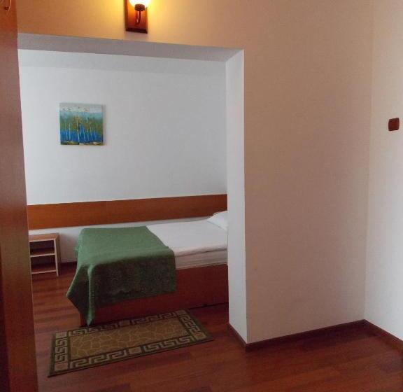 סוויטה, Amadeo