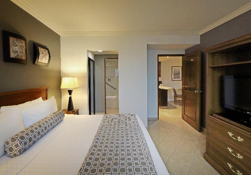 Люкс Кровать Кинг, Crowne Plaza Panama, An Ihg