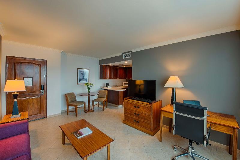 Люкс Кровать Кинг, Crowne Plaza Panama, An Ihg