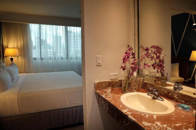 جناح سرير كينج, Crowne Plaza Panama, An Ihg