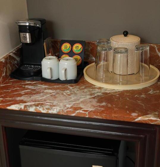 جناح ملكى, Crowne Plaza Panama, An Ihg