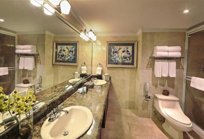 סוויטה מלכותית, Crowne Plaza Panama, An Ihg
