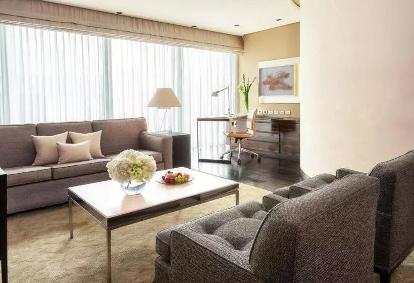 スイート, Four Seasons Hotel Tokyo At Marunouchi