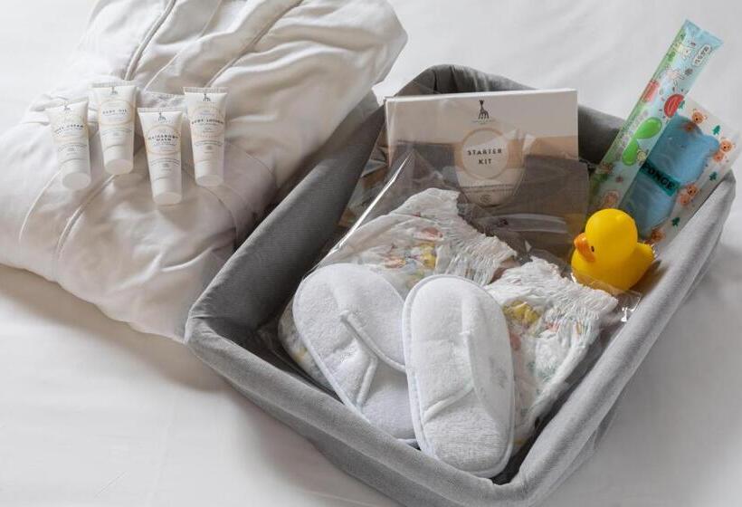 جناح ديلوكس, Four Seasons Hotel Tokyo At Marunouchi