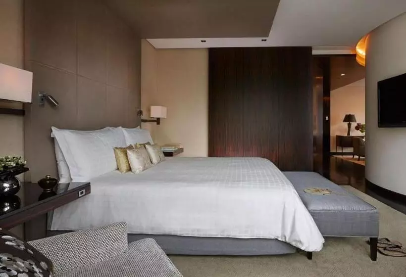 デラックススイート, Four Seasons Hotel Tokyo At Marunouchi