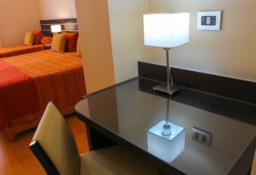 スタンダードトリプルルーム, Francia