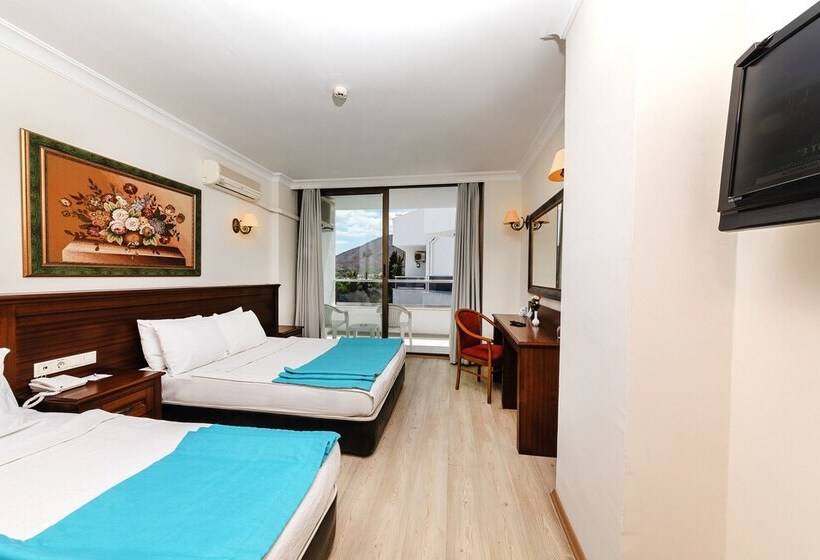 غرفة قياسية إطلالة جانبية علي البحر, Kayamaris