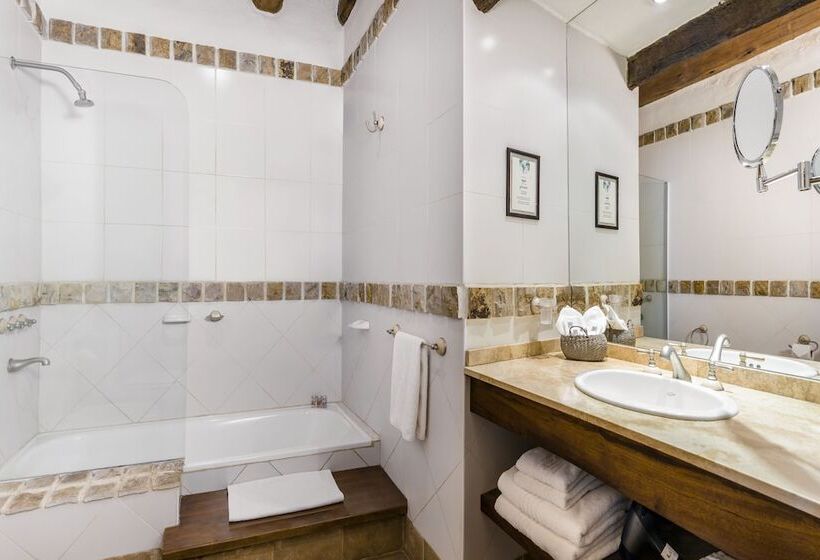 غرفة قياسية, Lares De Chacras