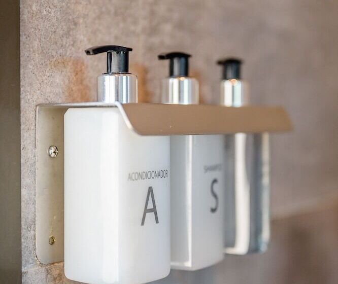 غرفة كلاسيكية, Lares De Chacras