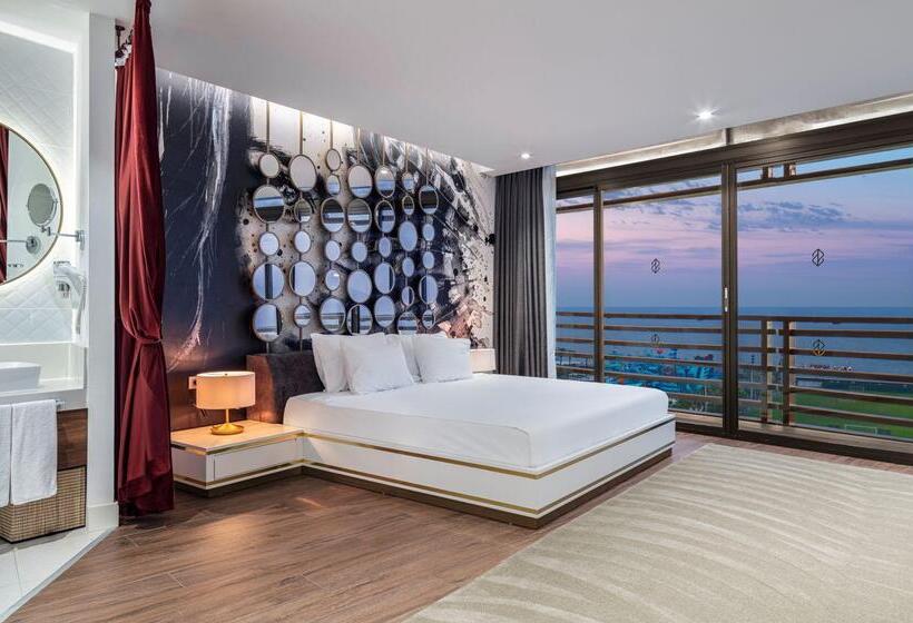 سوئیت با تخت بزرگ, Nirvana Cosmopolitan Hotel Convention & Sports Center