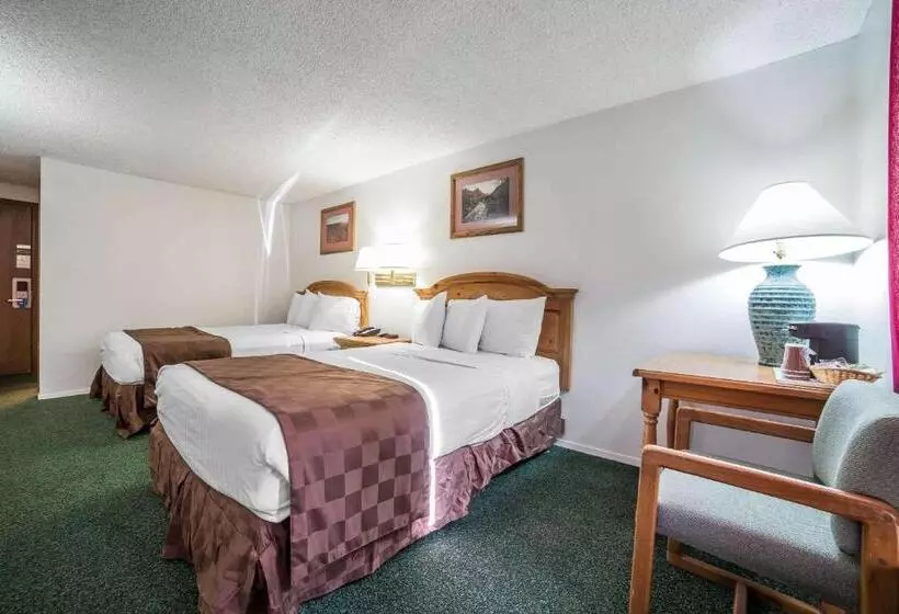 ２ダブルベッドのスタンダードルーム, Rodeway Inn Bryce Canyon
