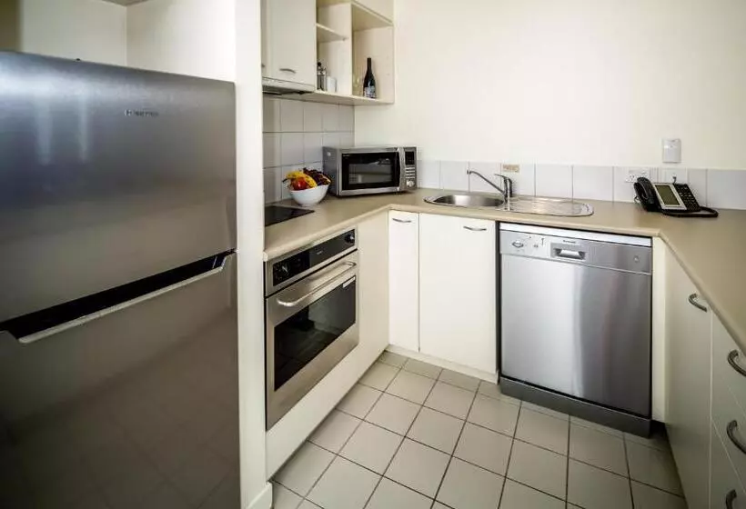 1 Bedroom Penthouse Apartment, Salamanca Terraces
