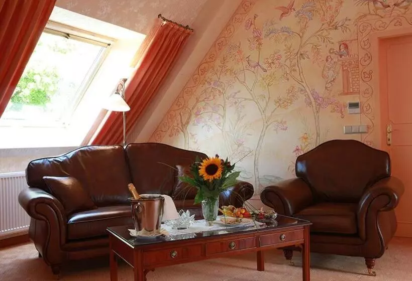 スイート, The Lakeside   Burghotel Zu Strausberg