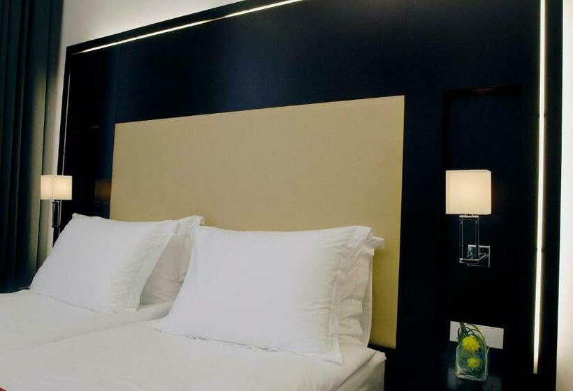 اتاق سوپریور, The Levante Parliament A Design