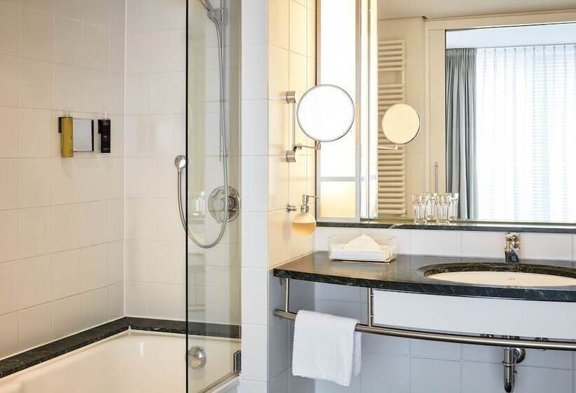 Standard Studio, The Mandala