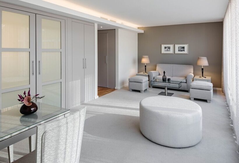 Executive Suite, The Mandala