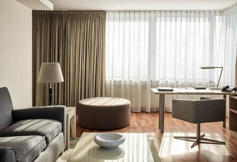 Executive Suite, The Mandala