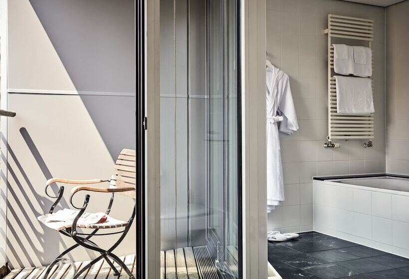 Executive Suite, The Mandala