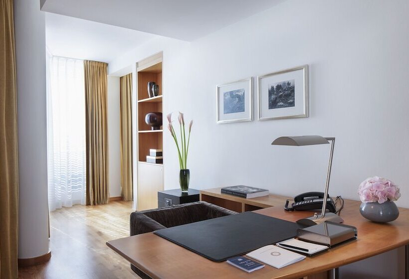 Suite, The Mandala
