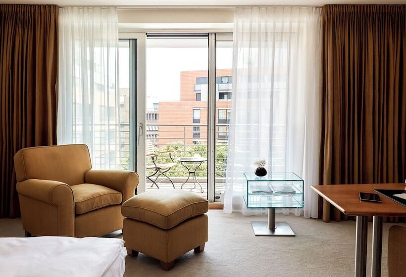 Standard Studio, The Mandala