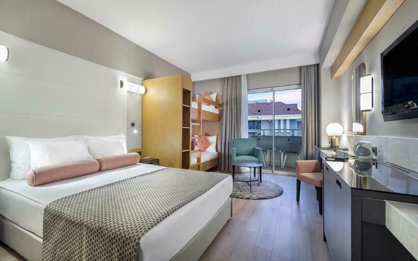 Семейный Номер с Койками, Trendy Aspendos Beach
