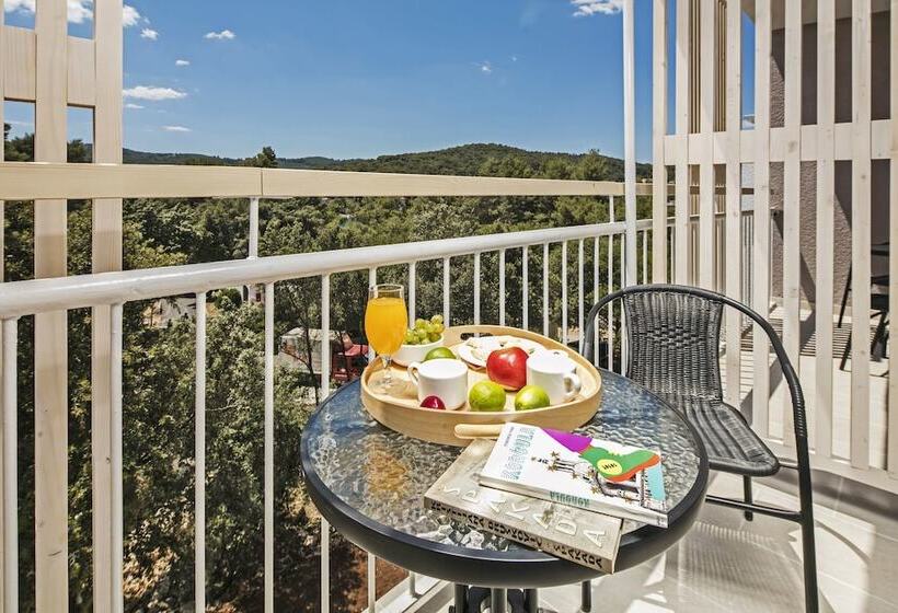 패밀리 룸, Aminess Port9 Hotel