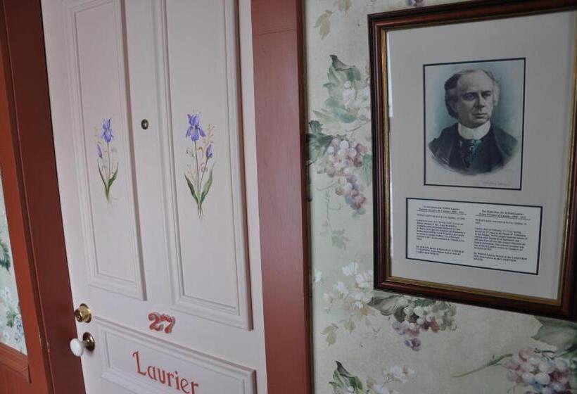 스위트, Auberge Lakeview Inn