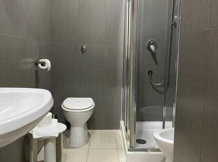 اتاق اکونومی, Federico Ii