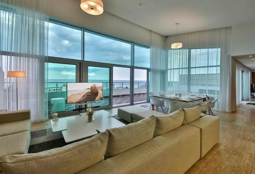 1 Bedroom Penthouse Apartment, Flamingo Grand Hotel & Spa